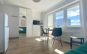 Cozy Apartment Next To The University And Olivia Business Center